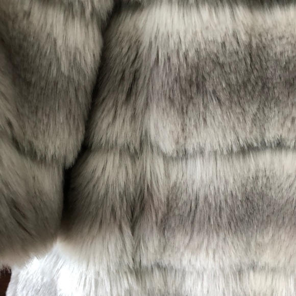 Juicy Couture Faux Fur Coat - Picture 8 of 10
